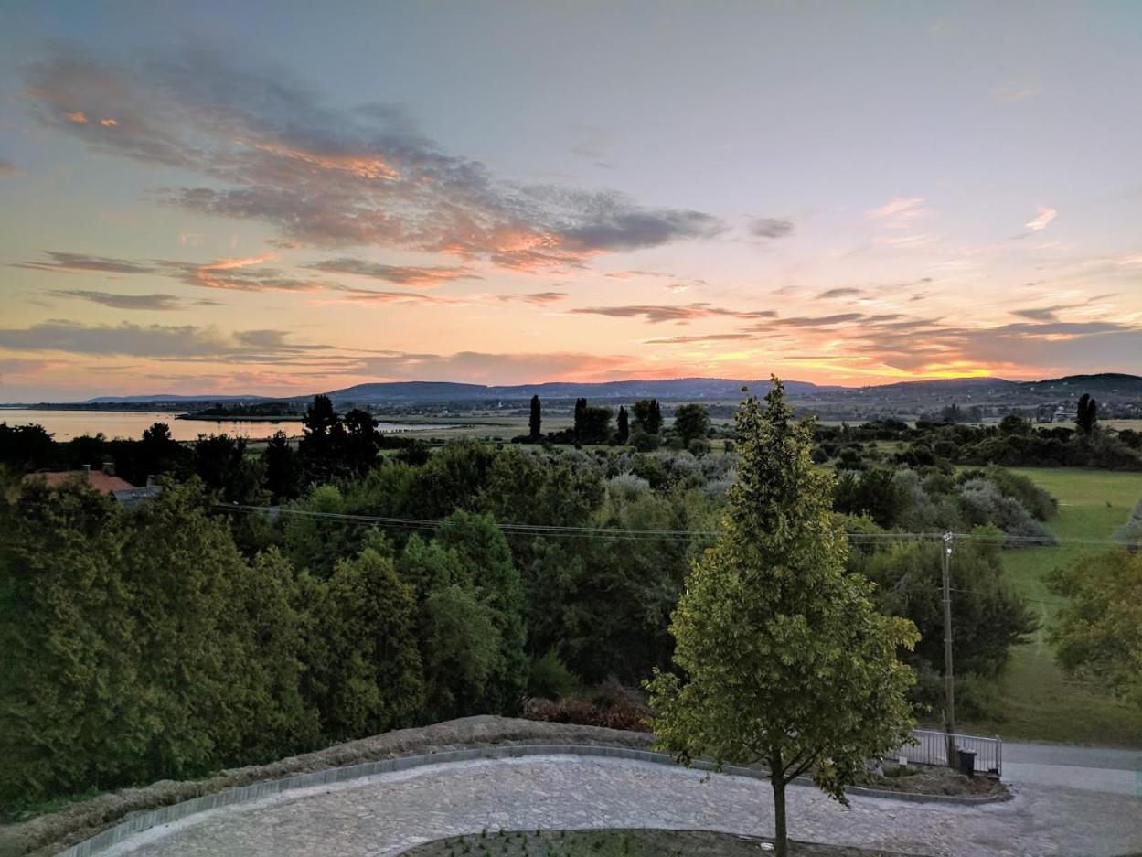 Classy Panorama Apartman Tihany Buitenkant foto